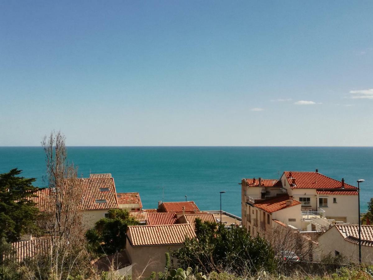 483 Chemin De Saint-Clair Apartment Сет Екстериор снимка