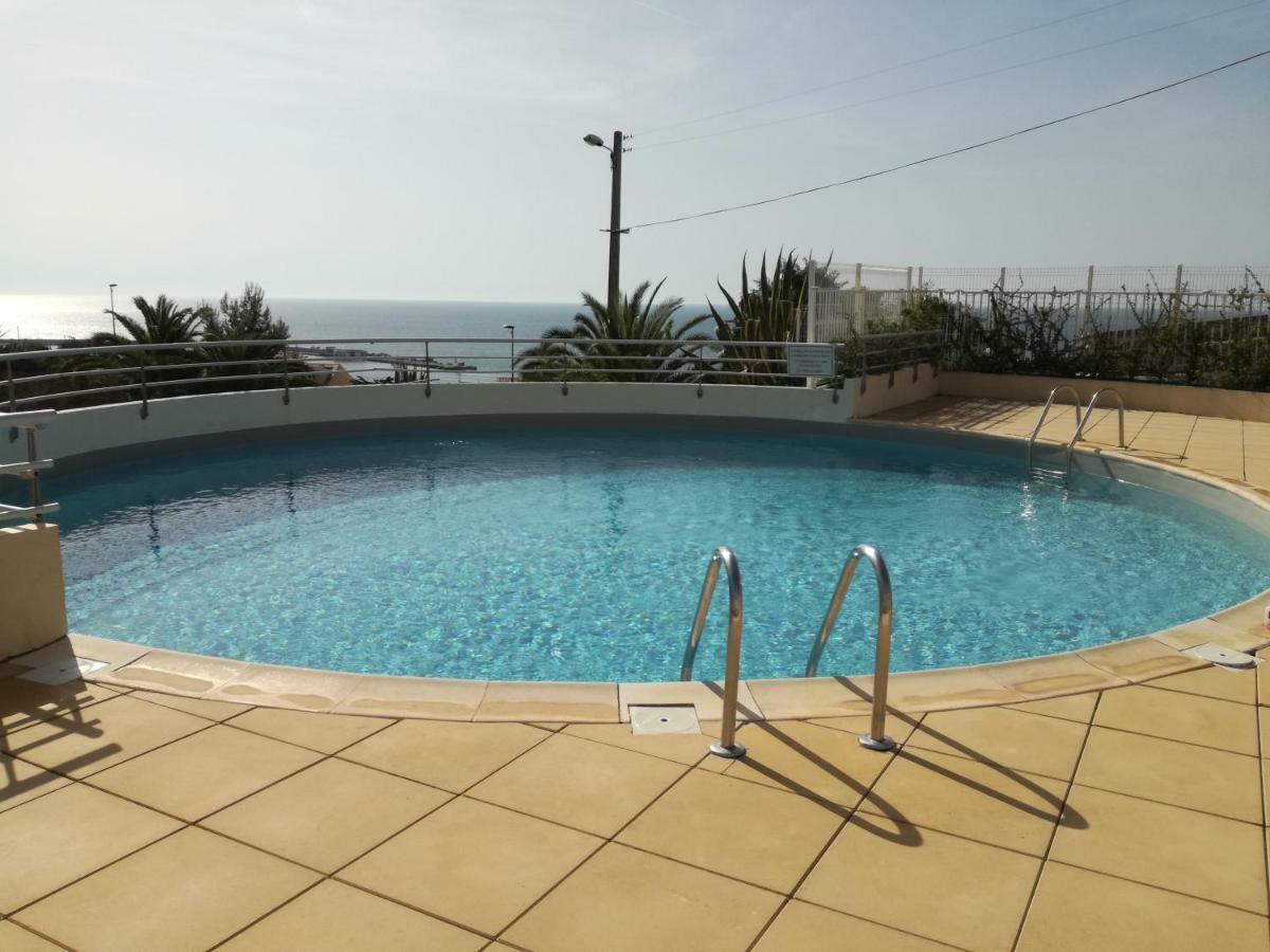 483 Chemin De Saint-Clair Apartment Сет Екстериор снимка